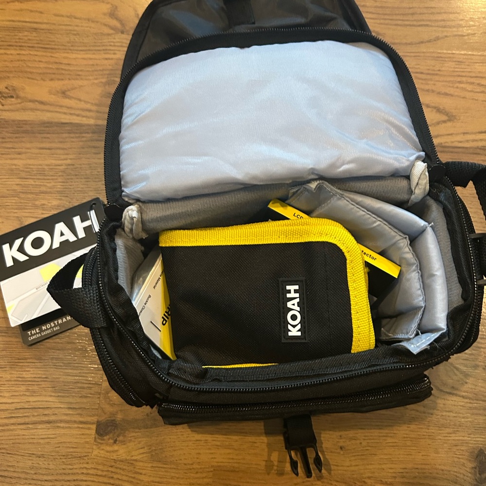 KOAH camera bag and accessories - Picture 5 of 5